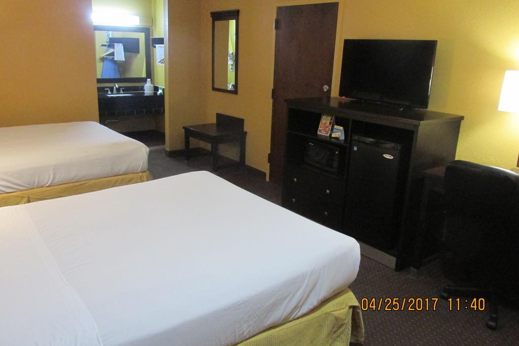 Americas Best Value Inn Byram Exteriér fotografie
