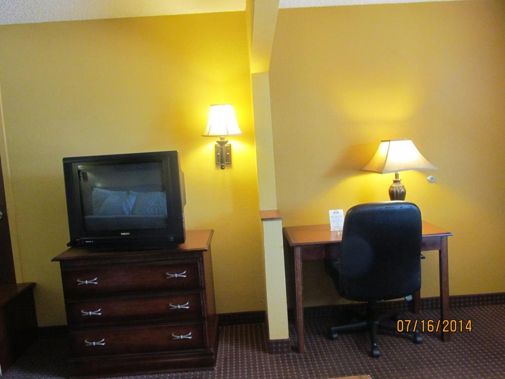 Americas Best Value Inn Byram Pokoj fotografie