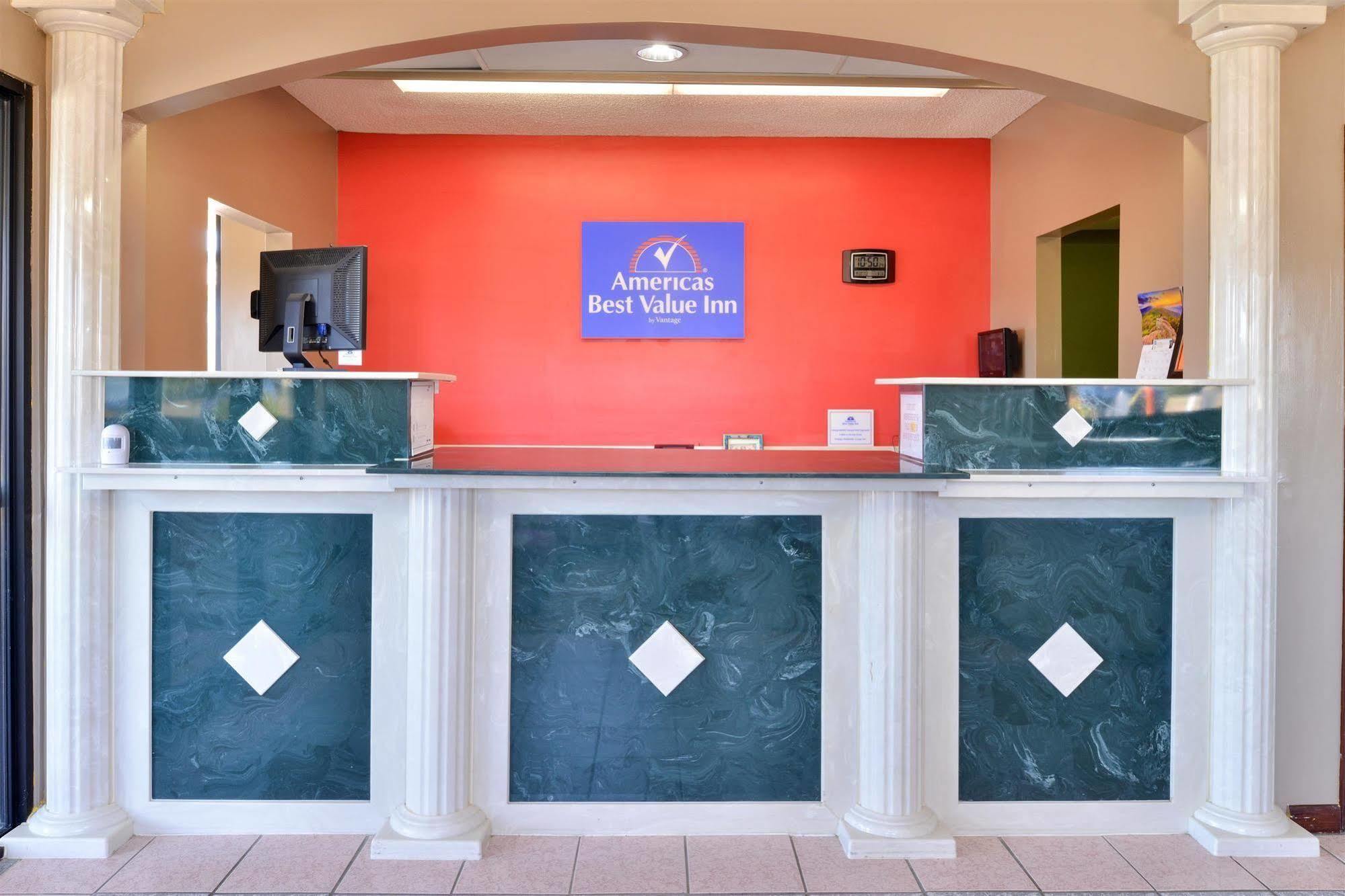 Americas Best Value Inn Byram Exteriér fotografie